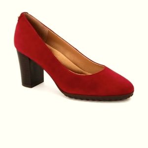 Giani Bernini Memory Foam Suede Pumps